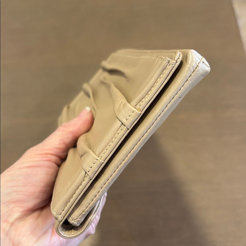 NEW NORDSTROM CLUTCH WALLET LEATHER BEIGE - Picture 2 of 8